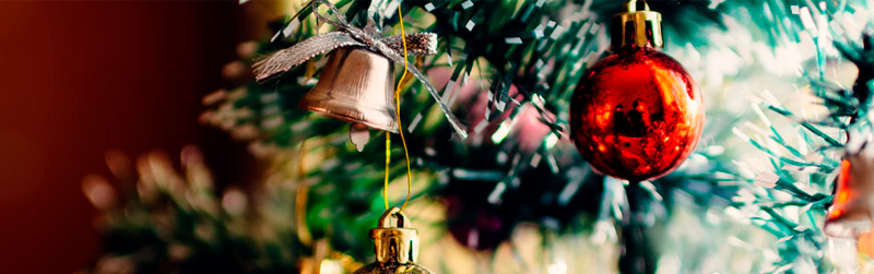 Поздравляем Вас с наступающим Новым годом!